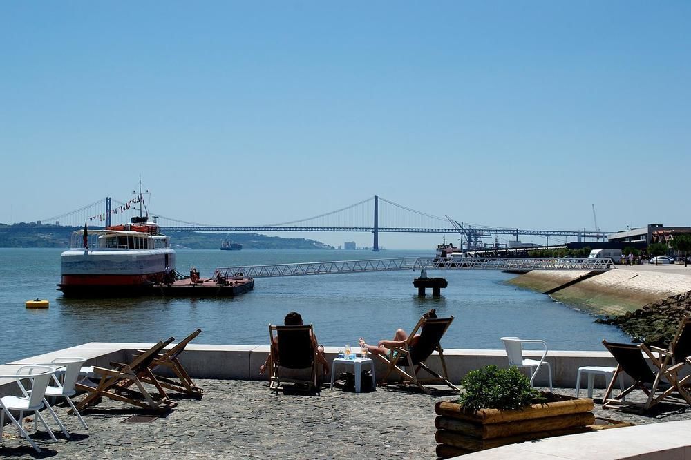 Goodnight Hostel Lisbon Exterior photo